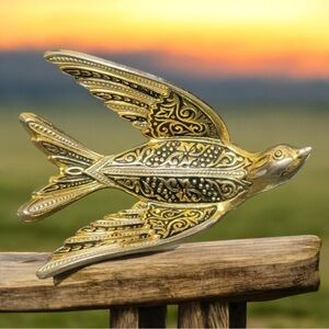⚫️Vintage Spain Damascene Swallow Bird Brooch